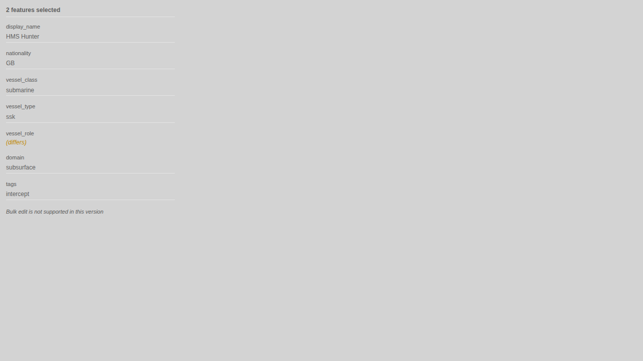 Properties Panel multi-select summary mode showing read-only comparison of two contacts